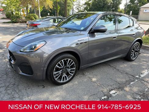 Used 2023 Maserati Grecale Modena AWD/4WD image 1