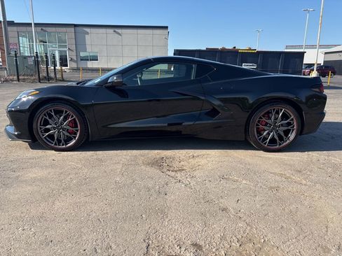 Certified 2025 Chevrolet Corvette Stingray Coupe RWD image 4