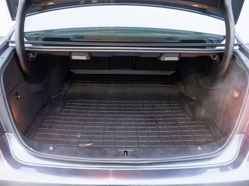 Used 2016 Mercedes-Benz E 350 E 350 image 25