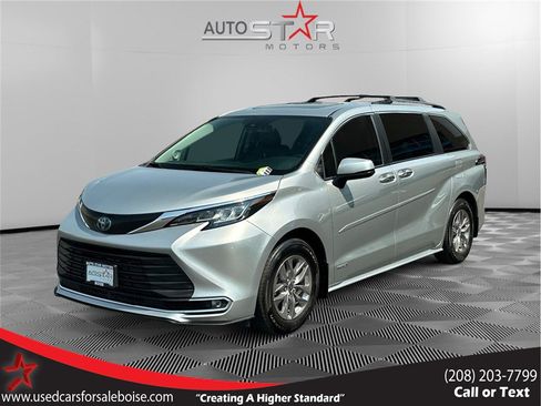 Used 2021 Toyota Sienna XLE w/ XLE Plus Package AWD/4WD image 1