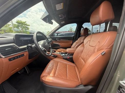 Used 2025 Kia Telluride SX Prestige X-Pro AWD/4WD image 10