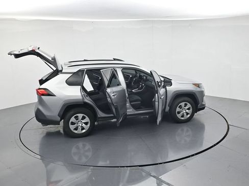 Used 2019 Toyota RAV4 LE w/ Carpet Mat Package FWD image 46