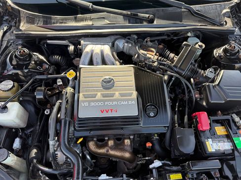 Used 2000 Toyota Avalon XLS image 19