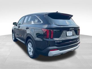 Used 2026 Kia Sorento LX FWD video 3