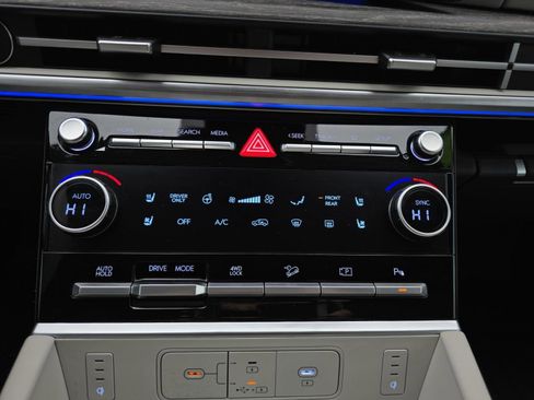 Certified 2026 Hyundai Santa Fe Limited image 21