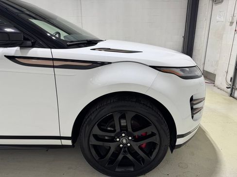 Used 2023 Land Rover Range Rover Evoque R-Dynamic SE AWD/4WD image 9