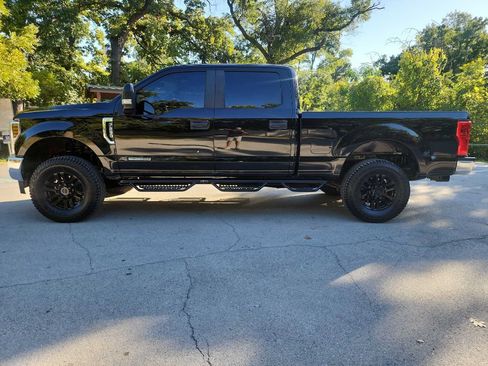 Used 2018 Ford F250 XL w/ Power Equipment Group image 5