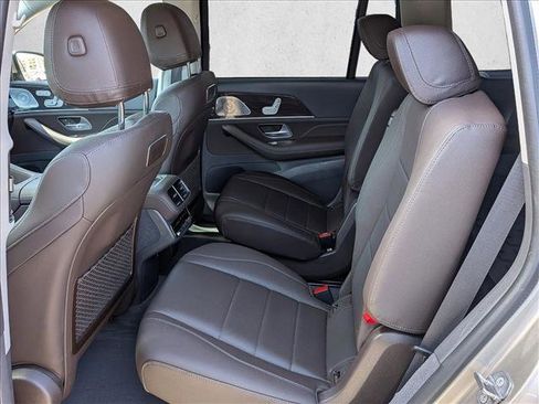 Used 2020 Mercedes-Benz GLS 450 4MATIC image 21