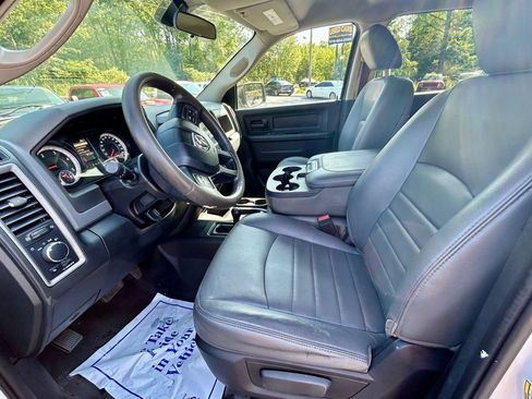 Used 2015 RAM 2500 Tradesman w/ Chrome Appearance Group image 10