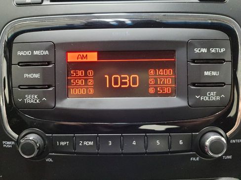 Used 2017 Kia Forte LX FWD image 25