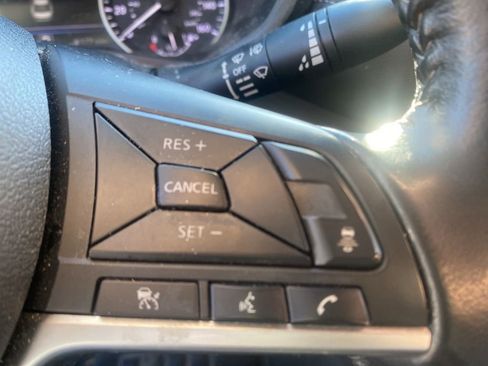 Used 2022 Nissan Sentra SV image 19