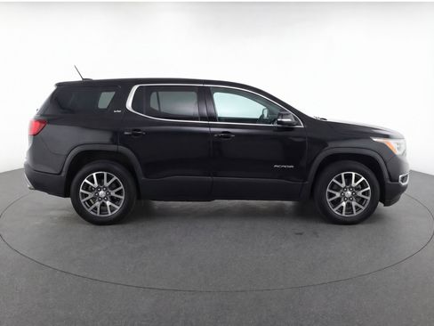 Used 2023 GMC Acadia SLT FWD image 11