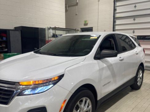 Used 2023 Chevrolet Equinox LS w/ LS Convenience Package image 47