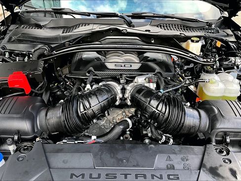 Used 2025 Ford Mustang Dark Horse image 31