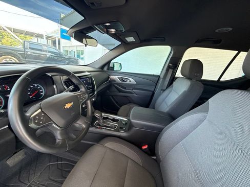 Used 2023 Chevrolet Traverse LT FWD image 31