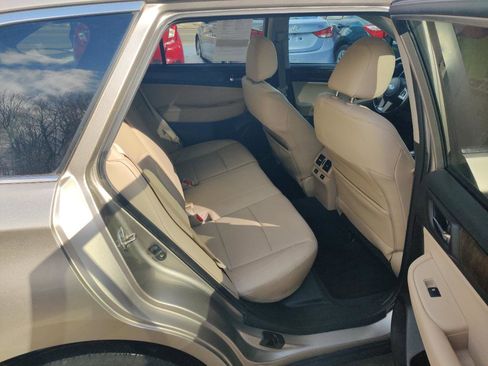 Used 2016 Subaru Outback 2.5i Limited image 17