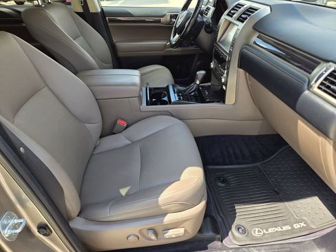 Used 2021 Lexus GX 460 Premium image 16