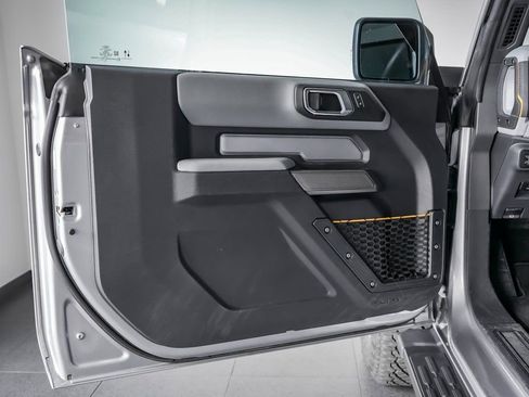 Used 2022 Ford Bronco Badlands w/ Sasquatch Package image 12