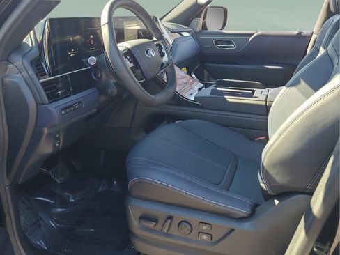 New 2026 INFINITI QX80 SPORT image 12