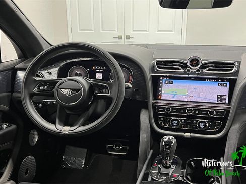 Used 2022 Bentley Bentayga Speed image 34