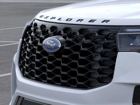 New 2026 Ford Explorer ST-Line image 17
