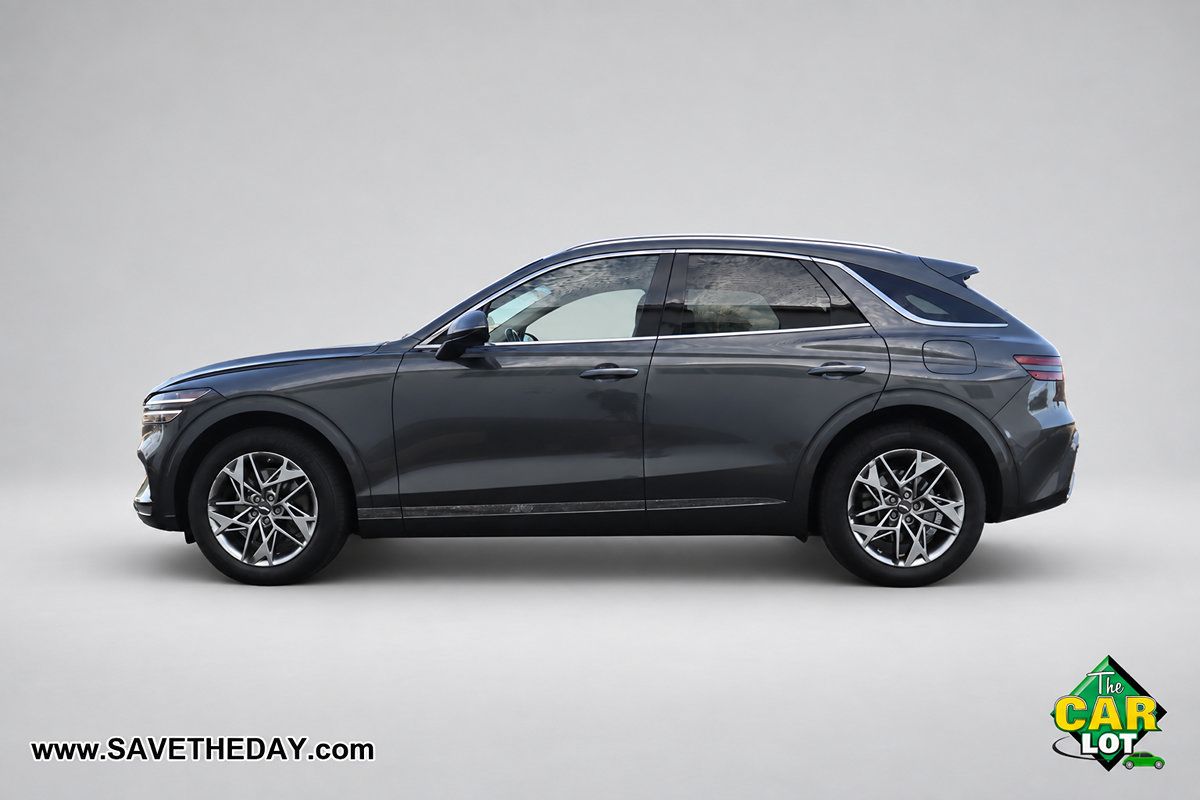 Used 2022 Genesis GV70 2.5T w/ Select Package AWD/4WD image 5