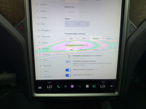 Used 2018 Tesla Model X 75D AWD/4WD image 35