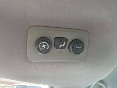 Used 2011 Toyota Sienna LE image 22