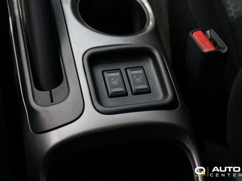Used 2016 Nissan Juke SV AWD/4WD image 19