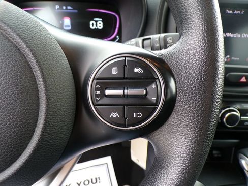 Used 2024 Kia Soul LX w/ Option Group 015 FWD image 26