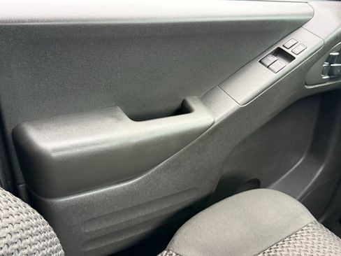 Used 2017 Nissan Frontier SV image 31