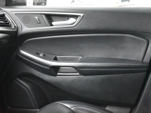 Used 2023 Ford Edge SEL image 23