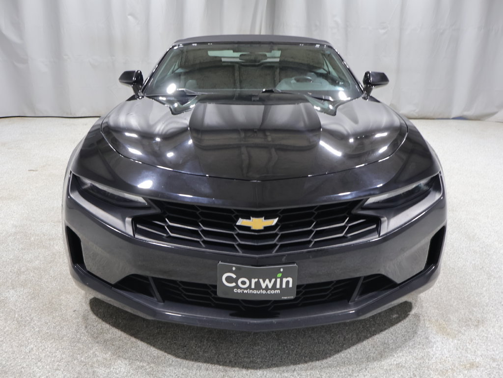 Used 2023 Chevrolet Camaro LT RWD image 7