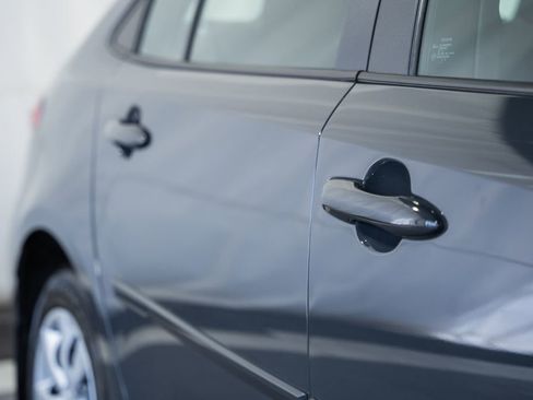 Used 2023 Toyota Corolla LE image 12