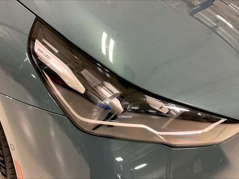 New 2026 BMW 530i w/ Premium Package image 13