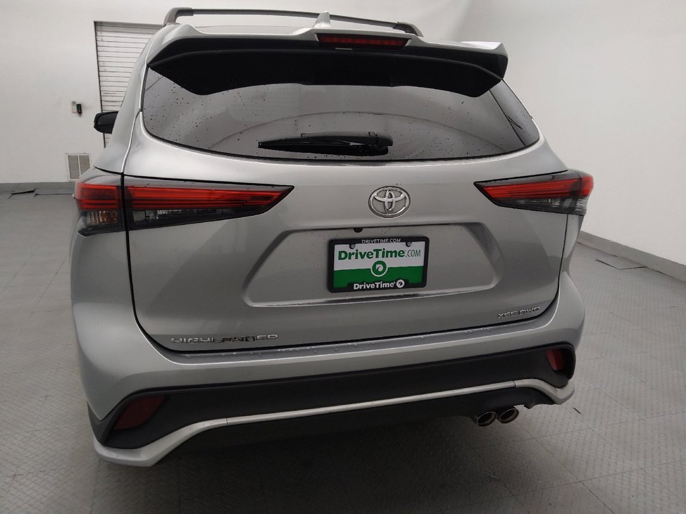 Used 2021 Toyota Highlander XSE AWD/4WD image 6