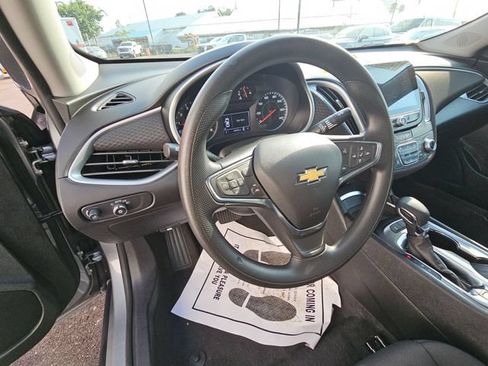 Used 2025 Chevrolet Malibu LT FWD image 36