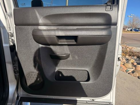 Used 2010 Chevrolet Silverado 2500 LT w/ Interior Plus Package image 26