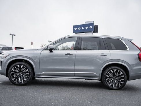 New 2026 Volvo XC90 B6 Ultra w/ Protection Package image 4