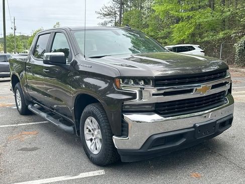 Used 2021 Chevrolet Silverado 1500 LT image 3