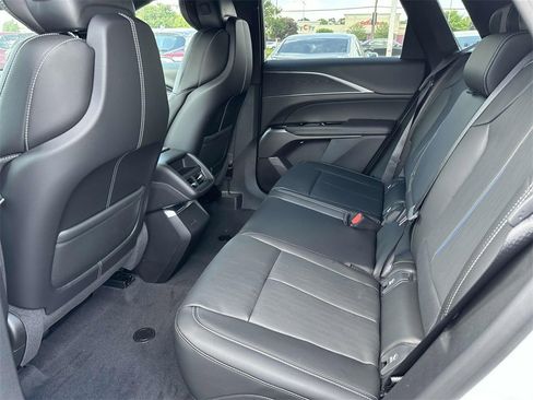 New 2025 Cadillac Lyriq Luxury image 13