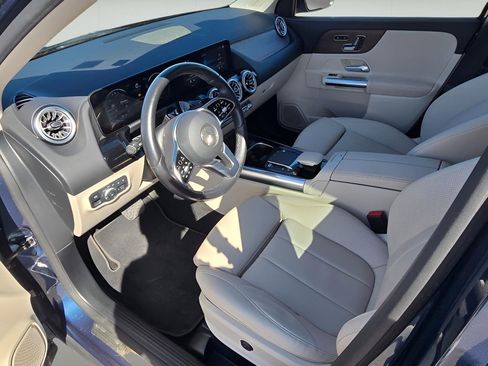 Used 2022 Mercedes-Benz GLA 250 4MATIC w/ Premium Package Lite image 19