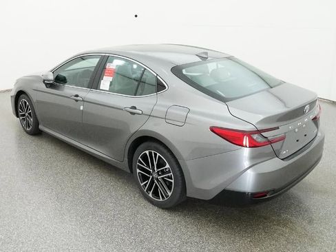 New 2026 Toyota Camry XLE image 5