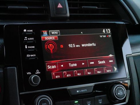 Used 2020 Honda Civic Sport image 22