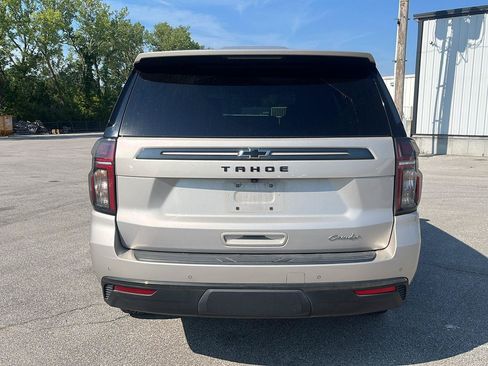 Used 2022 Chevrolet Tahoe Z71 w/ Luxury Package AWD/4WD image 5