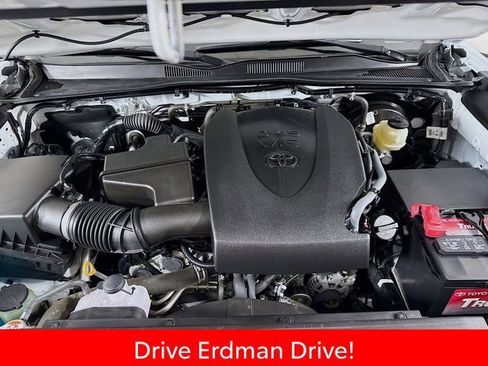 Certified 2022 Toyota Tacoma SR5 w/ Technology Package RWD image 30