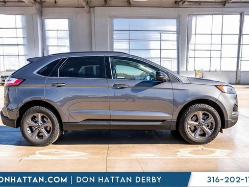 Used 2022 Ford Edge SEL w/ Sport Appearance Package image 30