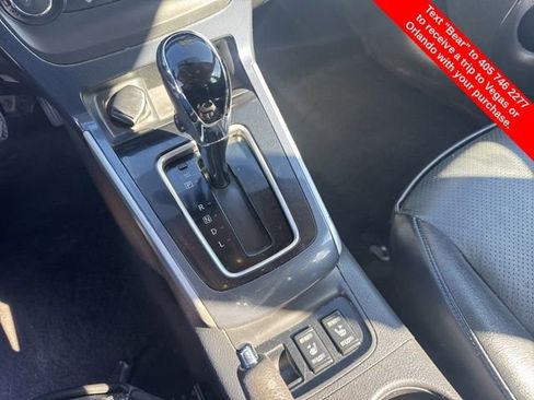 Used 2017 Nissan Sentra SR w/ SR Premium Technology Package image 25