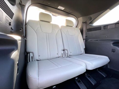 Used 2025 Kia Sorento SX Prestige image 25