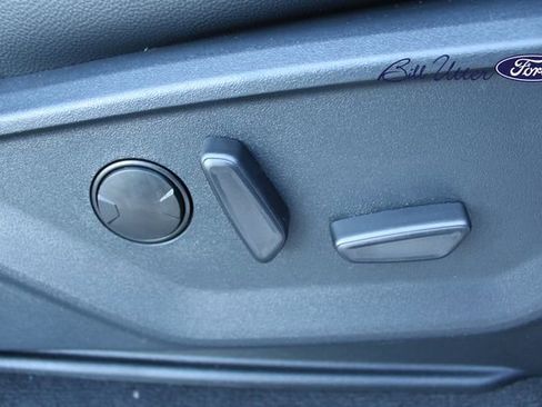 New 2026 Ford F250 Lariat w/ Black Appearance Package image 7